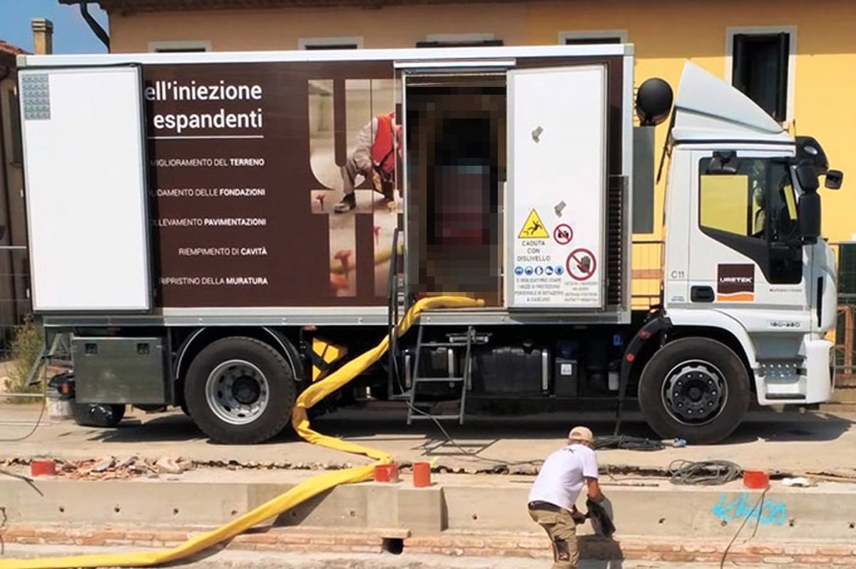 LKW Werkstatt uretek